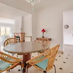 Lx -10m To Downtown Up To14 Ppl,heatable Pool And Lift Villa