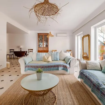 Villa Lx -10m To Downtown,14 Ppl,heatable Pool And Lift *