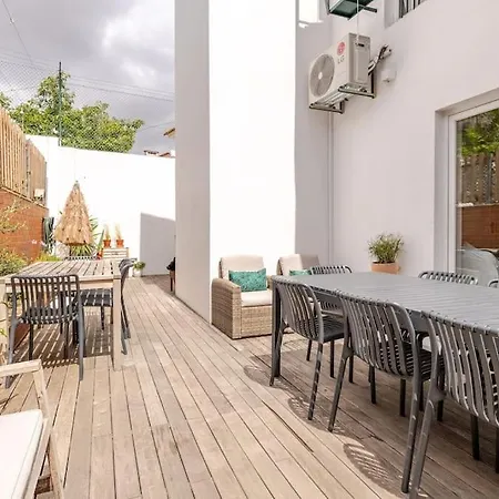 Lx -10m To Downtown Up To14 Ppl,heatable Pool And Lift リスボン