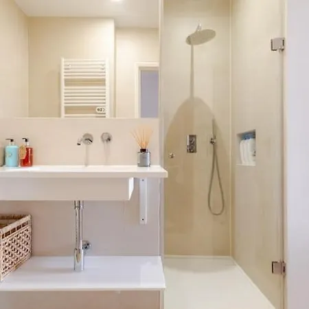 Lx -10m To Downtown Up To14 Ppl,heatable Pool And Lift Lizbona